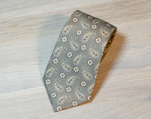 Load image into Gallery viewer, Altea-Beige-Paisley-Silk-Tie
