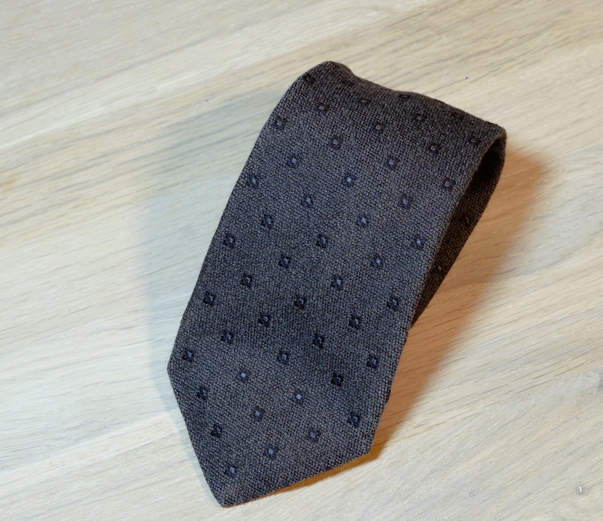 Altea-Blue-navy-floral-tussah-silk-tie