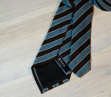 Load image into Gallery viewer, Altea-Brown-turquoise-wool-tie-back
