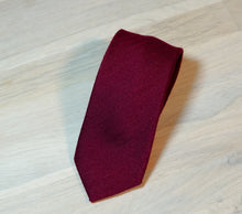 Ladda upp bild till gallerivisning, Altea-Burgundy-herringbone-wool-cotton-tie
