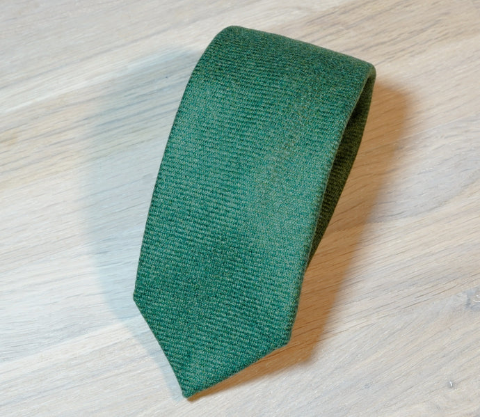 Altea-mid-green-cashmere-tie