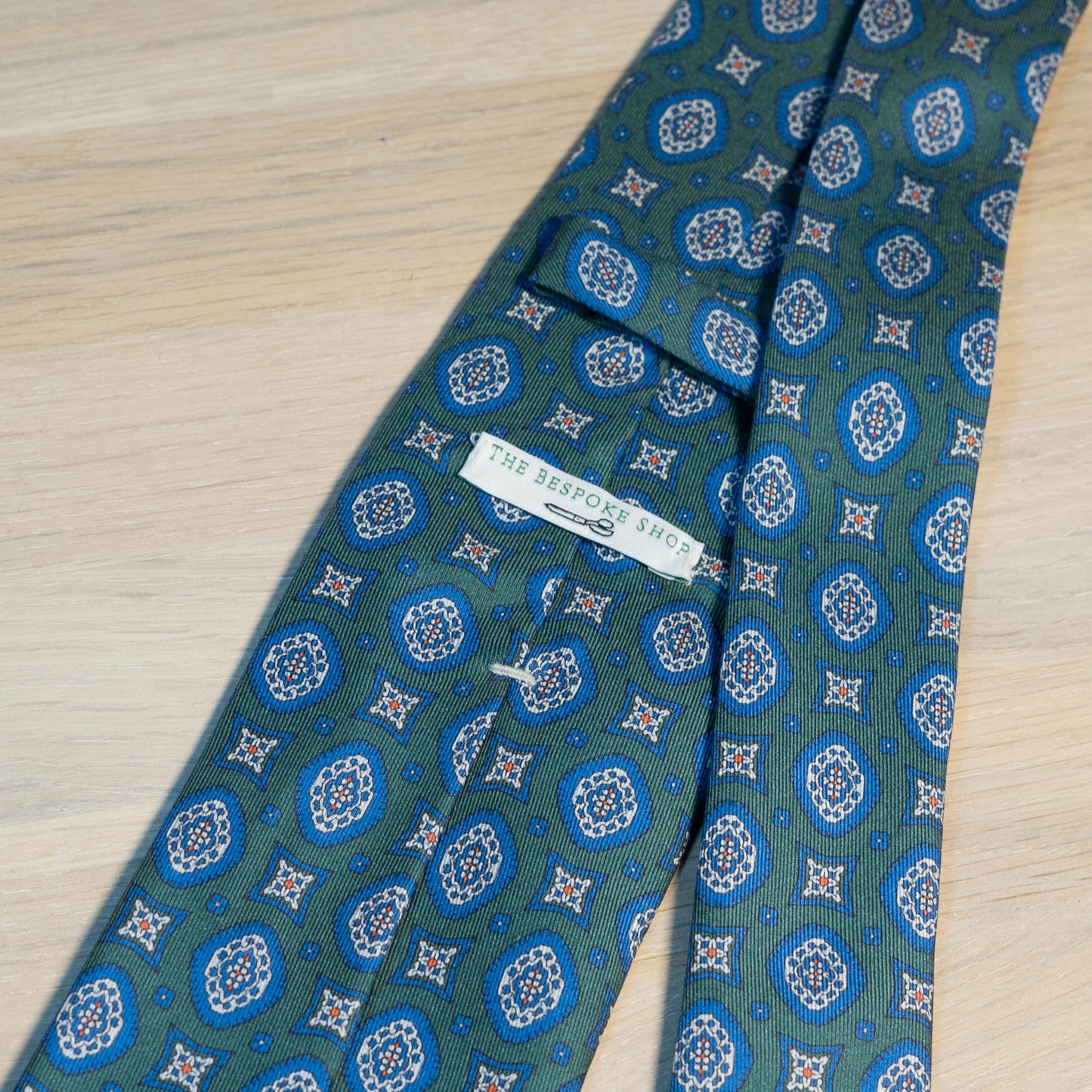 Green/Navy Medallion Madder Silk Tie Untipped